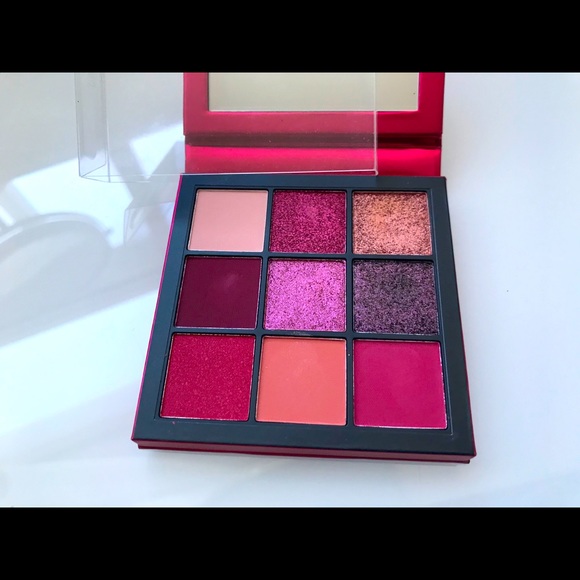 Huda Beauty Obsessions Ruby 9 pan Palete - Picture 1 of 4